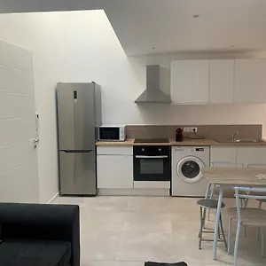 https://superbe-appartement-redon.fr-provencehotel.com